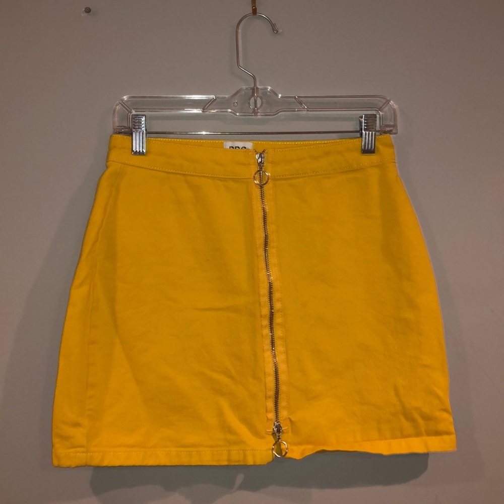 BDG URBAN OUTFITTERS